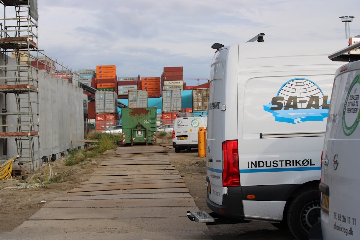 SA-AL Køleteknik biler på byggeplads